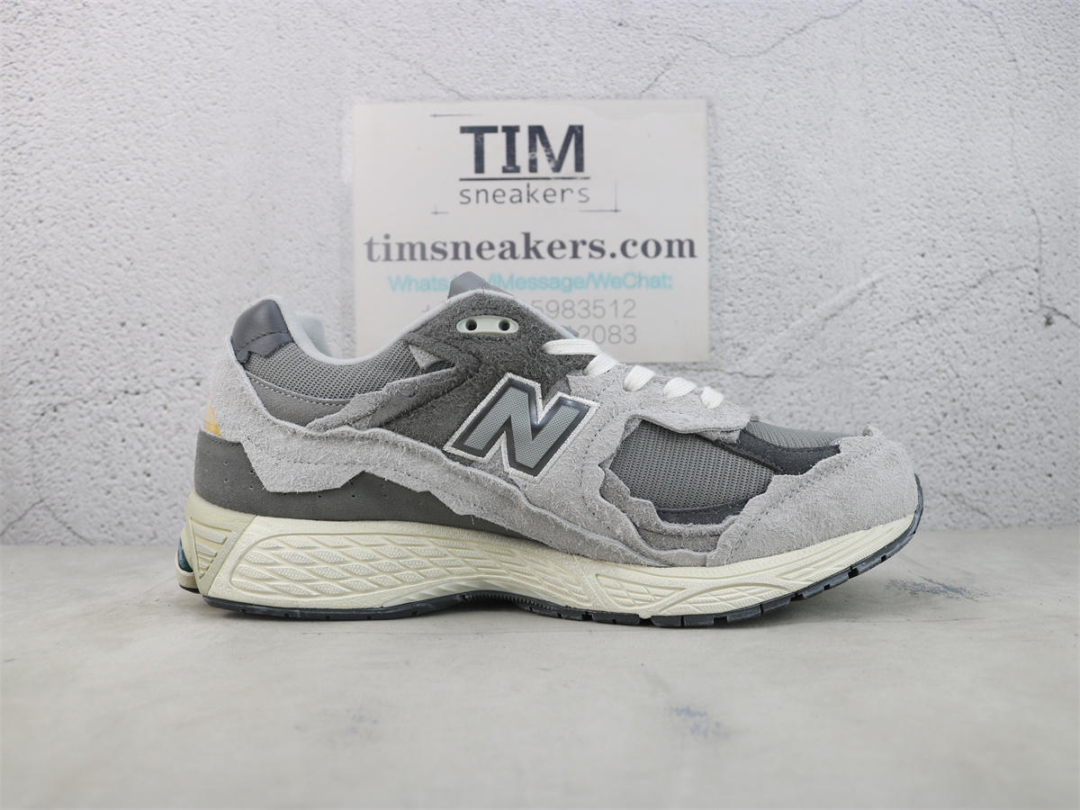 New Balance 2002R Protection Pack Rain Cloud M2002RDA